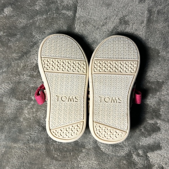 Toms Mary Jane Fuchsia Floral Leopard Size 5 - Picture 4 of 9